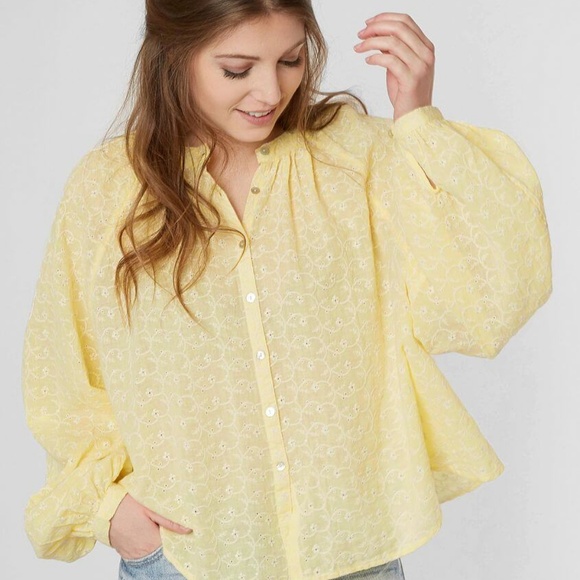 Free People Tops - Free people down from the clouds Blouse